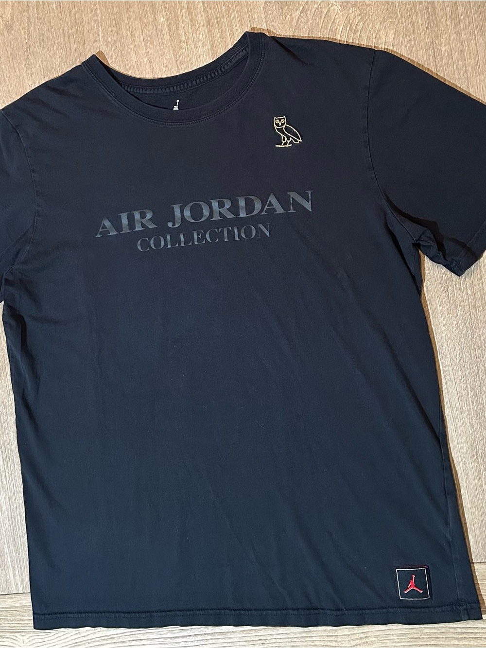 OVO x Air Jordan Collection black and gold T-shirt Size L